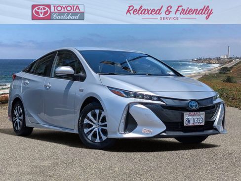 Used 2021 Toyota Prius Prime XLE FWD image 1