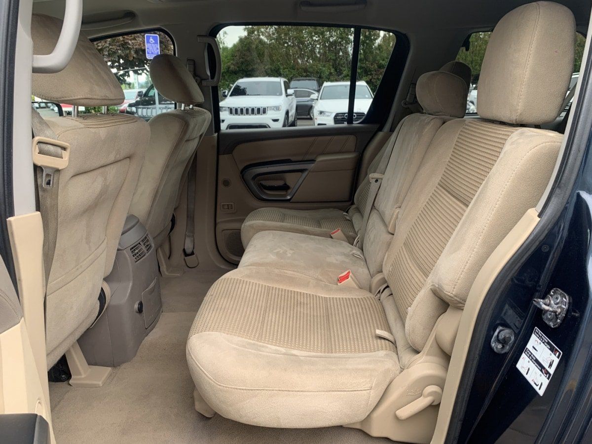 Used 2015 Nissan Armada SV AWD/4WD image 10
