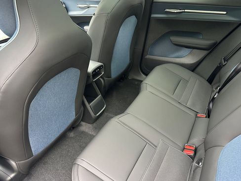 New 2026 Volvo EX30 Cross Country Ultra image 10