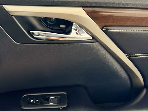 Used 2019 Lexus RX 350 AWD w/ Navigation Package image 31