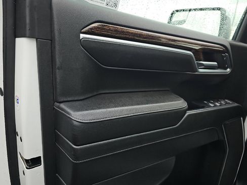 Used 2023 GMC Sierra 1500 SLE image 11