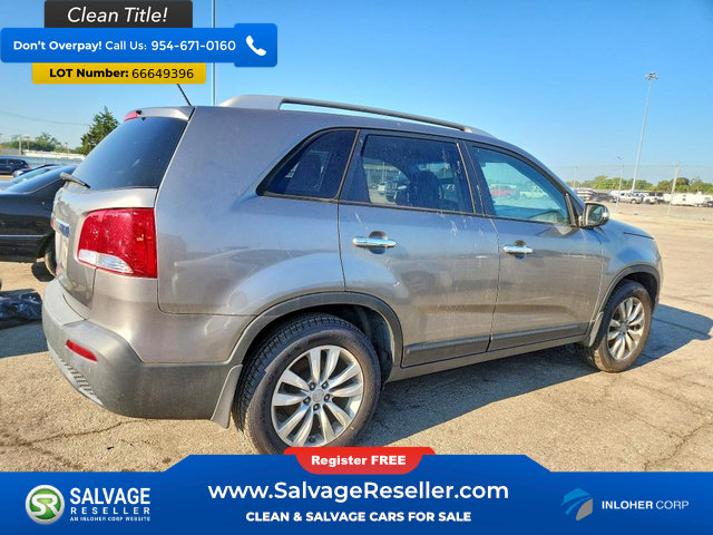 Used 2011 Kia Sorento LX w/ Convenience Pkg FWD image 4