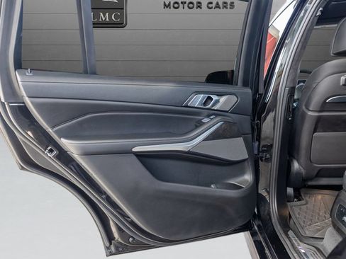 Used 2023 BMW X7 xDrive40i w/ M Sport Package AWD/4WD image 46