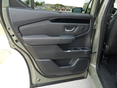 New 2026 Honda Pilot TrailSport image 18