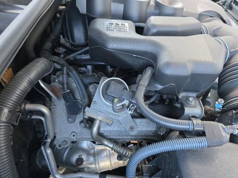 Used 2016 Toyota 4Runner Limited image 30