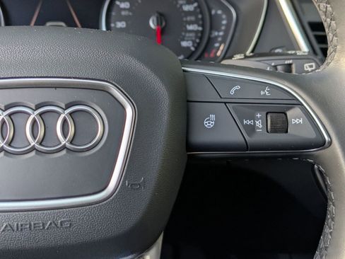 Used 2023 Audi Q5 2.0T Premium w/ Convenience Package AWD/4WD image 11