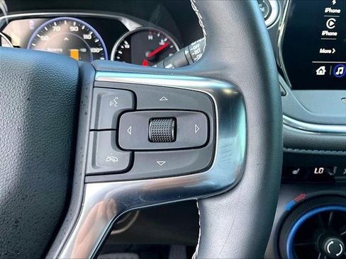 Used 2025 Chevrolet Blazer RS FWD image 21