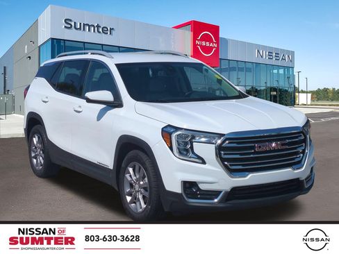 Used 2024 GMC Terrain SLT FWD image 1