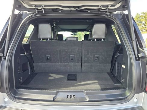 Used 2021 Ford Expedition Limited AWD/4WD image 32