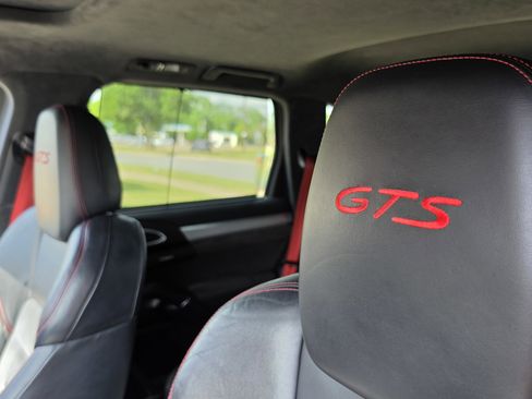 Used 2014 Porsche Cayenne GTS image 32