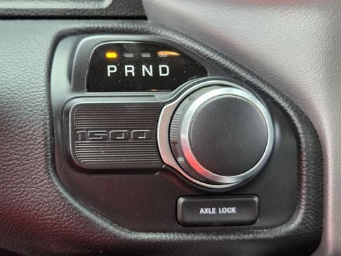 Used 2020 RAM 1500 Big Horn RWD image 24