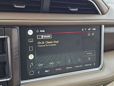 Used 2022 GMC Yukon XL Denali image 14