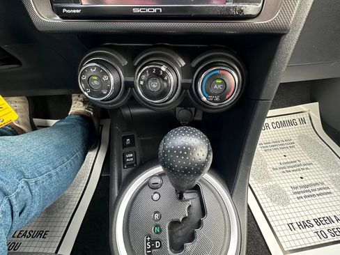 Used 2015 Scion tC image 16