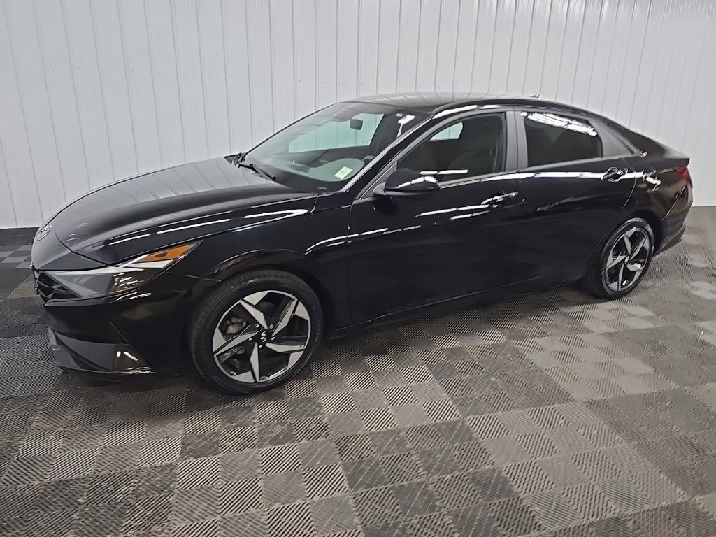 Used 2023 Hyundai Elantra SEL w/ Convenience Package FWD image 6