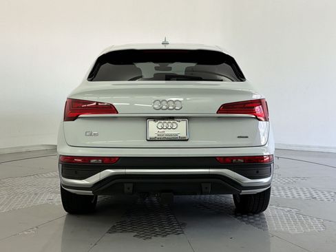 Used 2023 Audi Q5 2.0T Premium Plus w/ Premium Plus Package AWD/4WD image 10