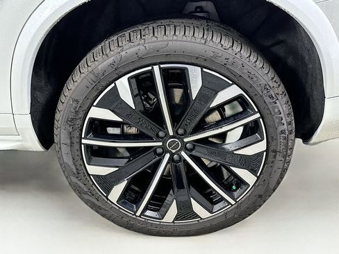 Used 2026 Volvo XC90 B6 Plus w/ Protection Package Premier AWD/4WD image 24