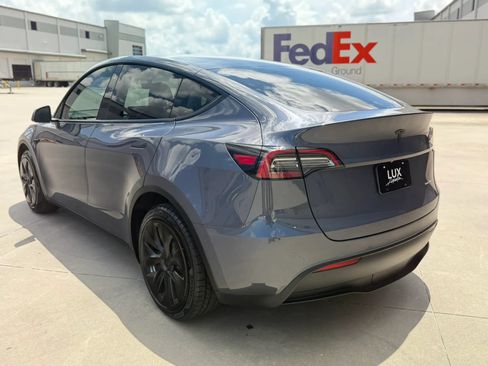 Used 2023 Tesla Model Y Long Range AWD/4WD image 12