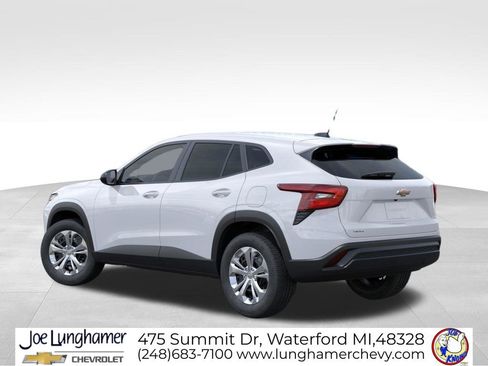 New 2026 Chevrolet Trax LS image 3