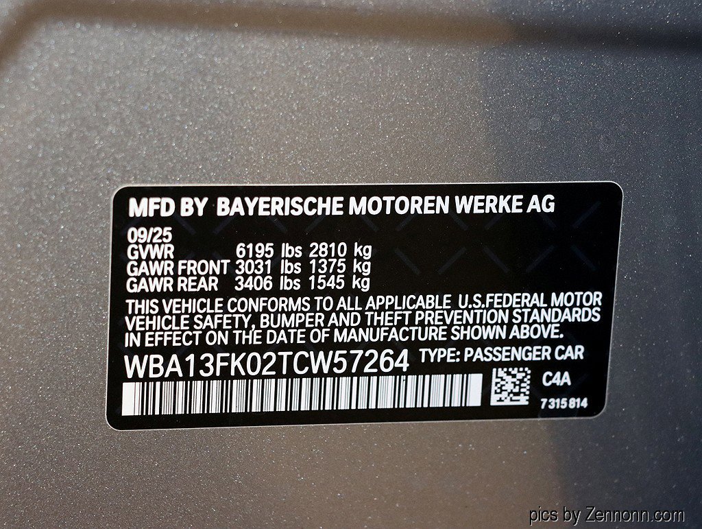 Used 2026 BMW 550e xDrive AWD/4WD image 27