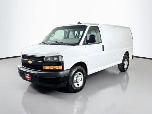 Used 2022 Chevrolet Express 3500 w/ Driver Convenience Package RWD image 1