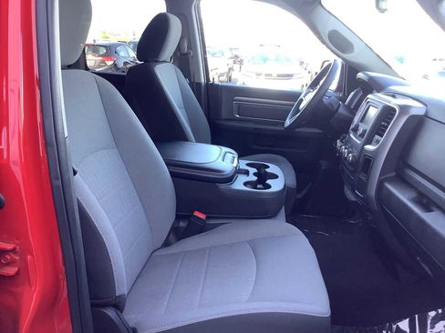 Used 2024 RAM 1500 Classic SLT AWD/4WD image 15