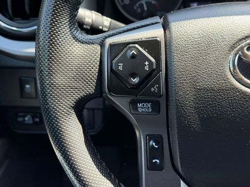 Used 2023 Toyota Tacoma TRD Off-Road AWD/4WD image 9