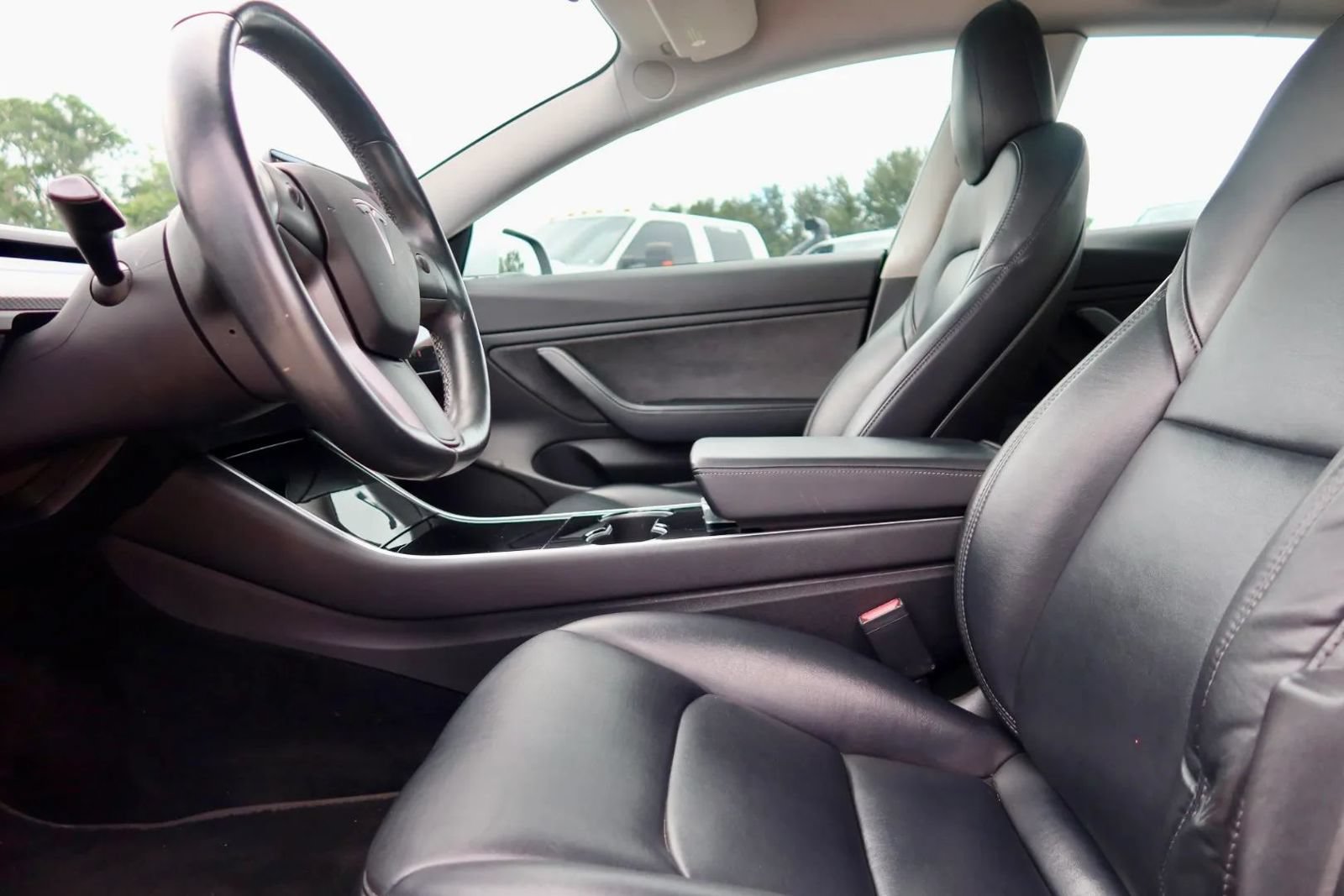 Used 2018 Tesla Model 3 Long Range AWD/4WD image 11