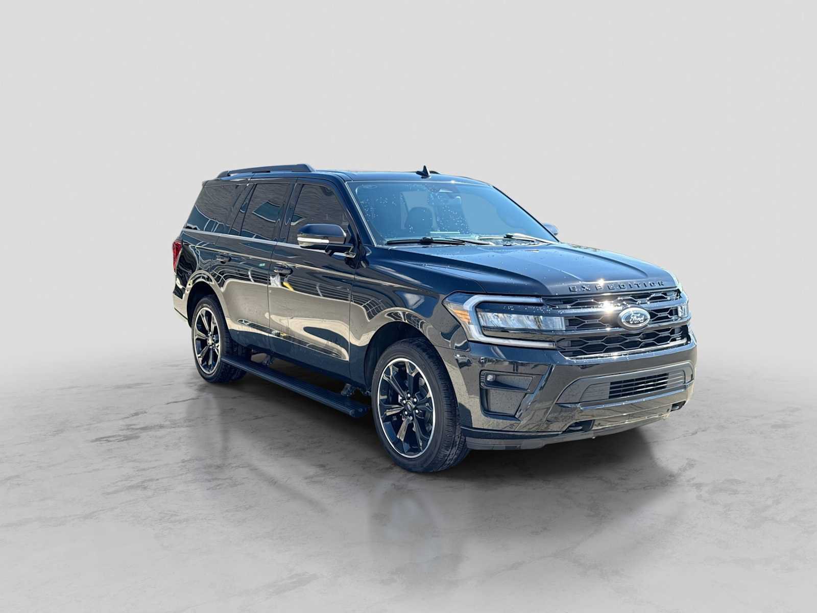 Used 2023 Ford Expedition Limited AWD/4WD image 8