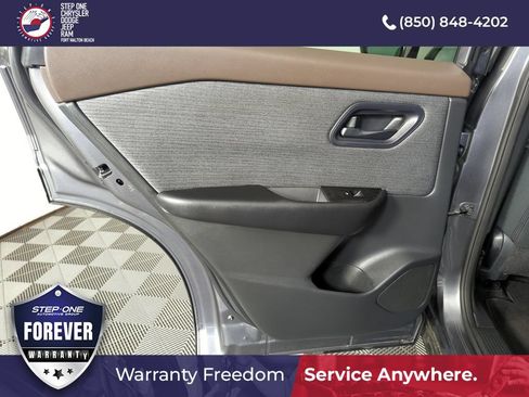 Used 2023 Nissan Rogue S FWD image 26
