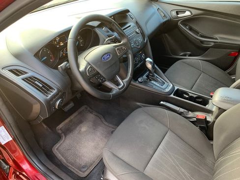 Used 2016 Ford Focus SE w/ SE Sport Package FWD image 23