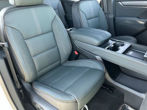 New 2026 GMC Acadia AT4 w/ Super Cruise Package AWD/4WD image 28