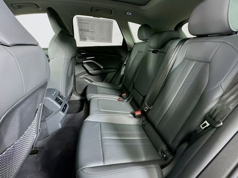 New 2025 Audi Q5 Premium Plus image 9