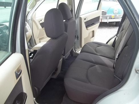 Used 2009 MAZDA Tribute i Sport FWD image 8