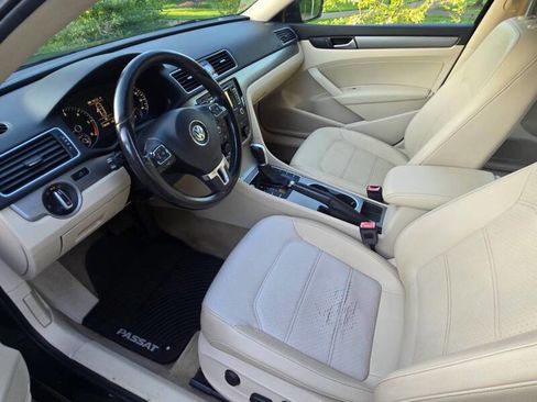 Used 2014 Volkswagen Passat TDI SE FWD image 4