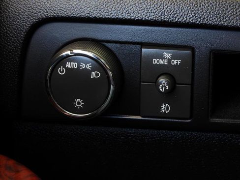 Used 2013 Cadillac Escalade Luxury RWD image 79