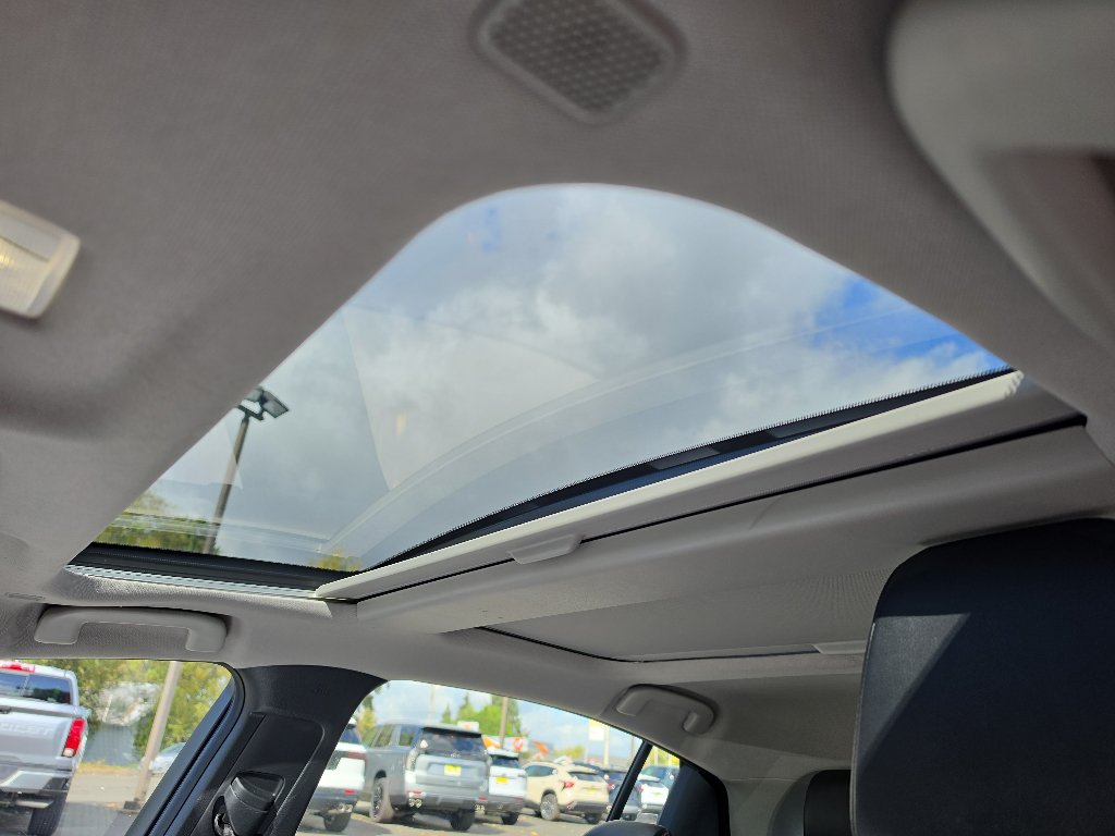 Used 2024 Toyota Prius Prime Premium FWD image 14