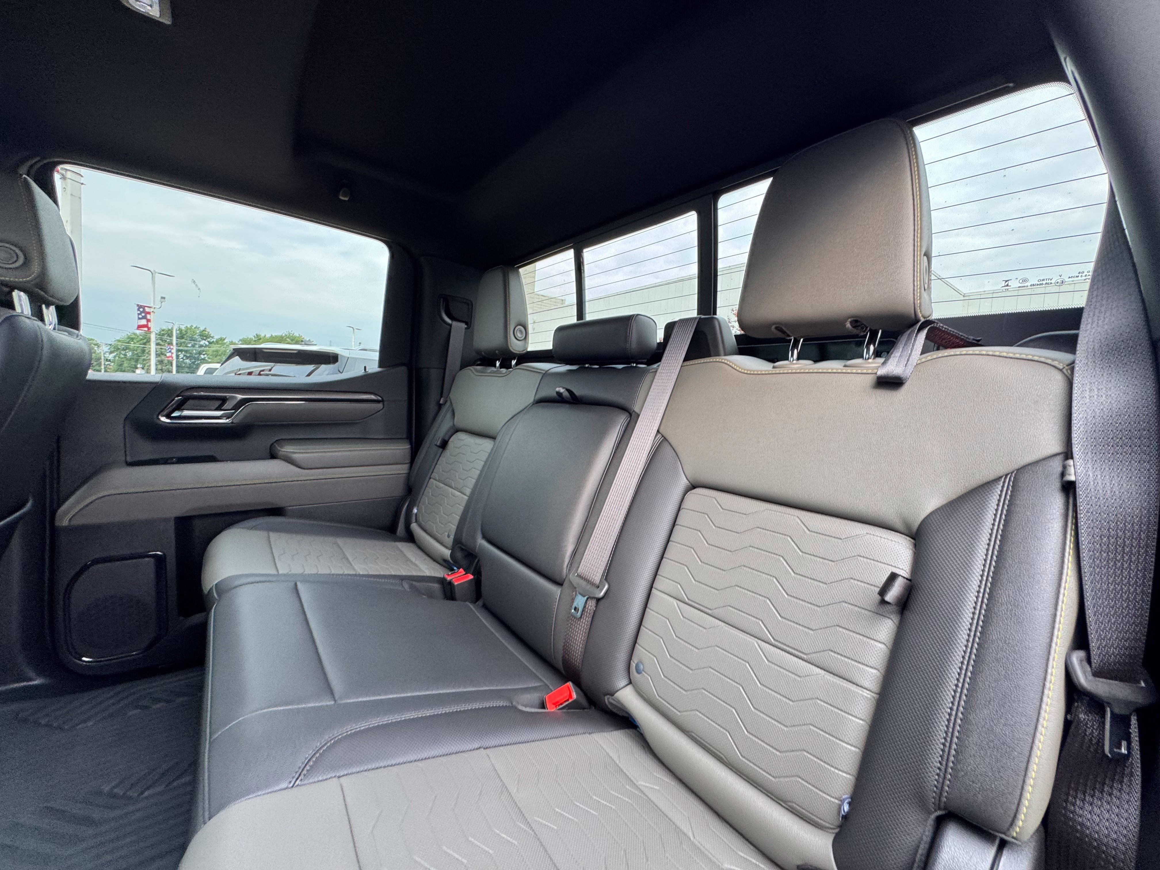 Used 2024 Chevrolet Silverado 1500 ZR2 w/ ZR2 Bison Edition AWD/4WD image 29