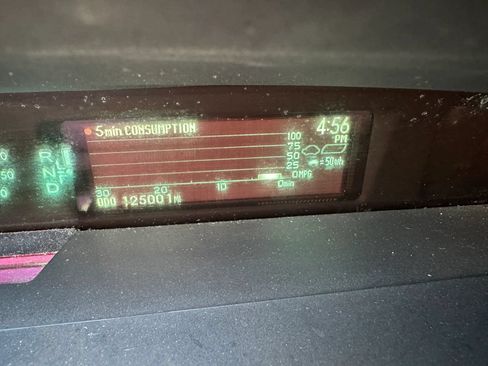 Used 2014 Toyota Prius Three FWD image 26