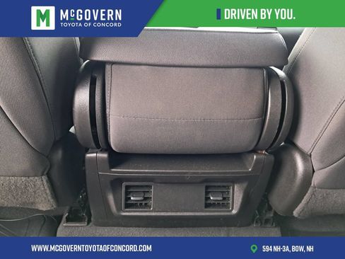 Used 2022 Chevrolet Silverado 1500 Custom AWD/4WD image 21