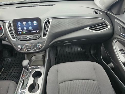 Used 2023 Chevrolet Malibu LS image 14