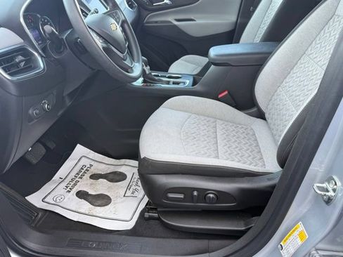 Used 2022 Chevrolet Equinox LT FWD image 20