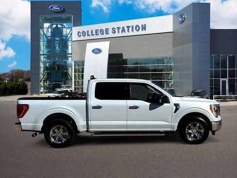 Certified 2021 Ford F150 XLT w/ Equipment Group 302A High image 5