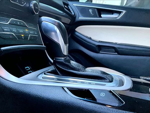 Used 2018 Ford Edge SEL w/ Equipment Group 201A image 15