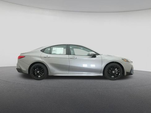 New 2026 Toyota Camry SE image 27