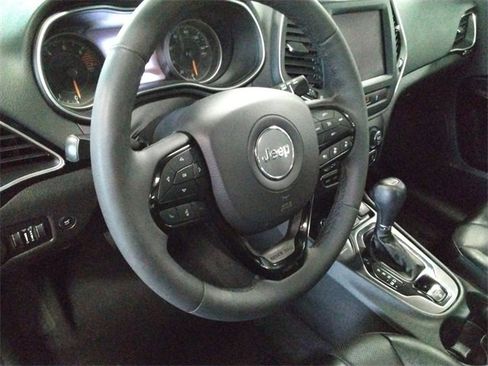 Used 2023 Jeep Cherokee Altitude Lux w/ Lux Elite Package image 27