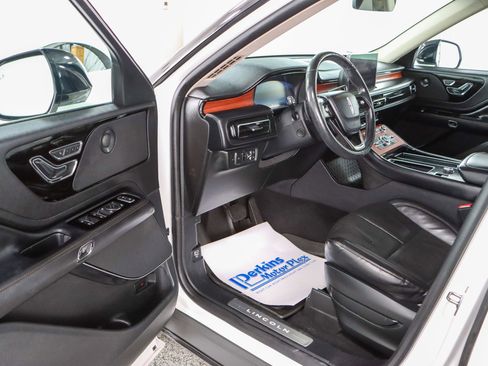 Used 2021 Lincoln Aviator Reserve w/ Equipment Group 201A image 3