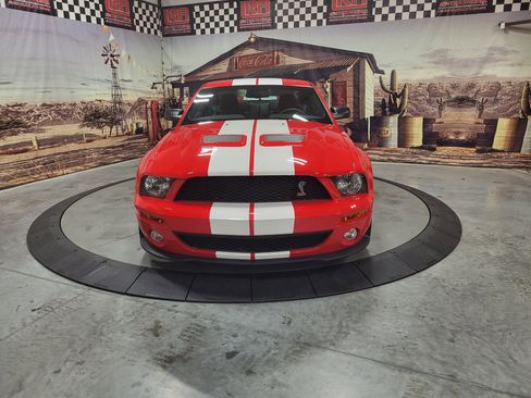 Used 2007 Ford Mustang Shelby GT500 image 2