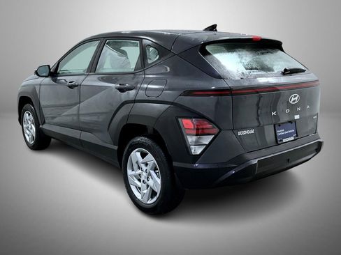 Certified 2026 Hyundai Kona SE image 7