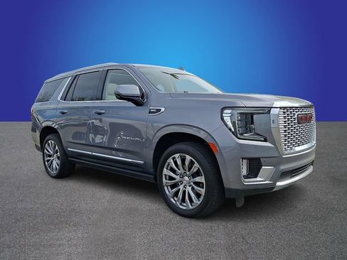 Used 2022 GMC Yukon Denali w/ Denali Ultimate Package AWD/4WD image 3