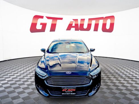 Used 2014 Ford Fusion SE w/ Equipment Group 202A image 2